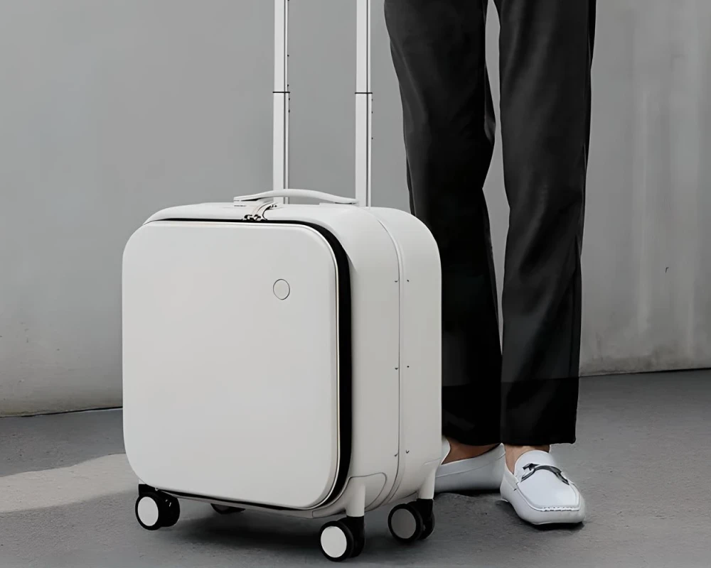 lightweight luggage with wheels